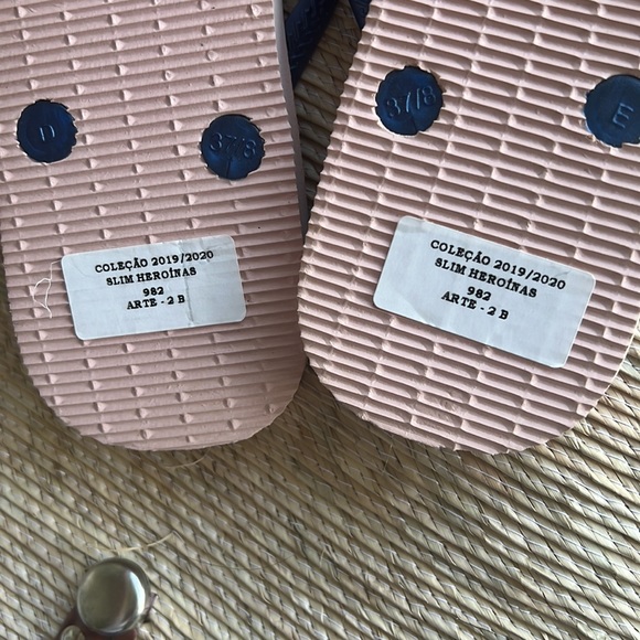 Wonder Woman havaianas flip flops NWT - Picture 4 of 5